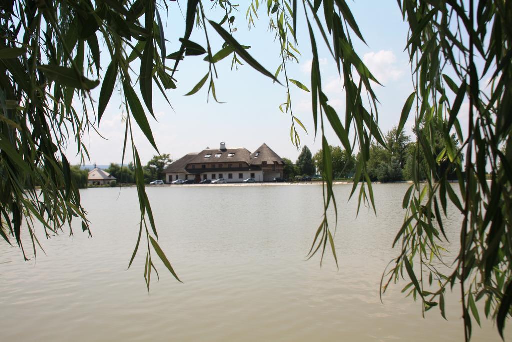 Penzion Eko Park Piestany Exterior photo