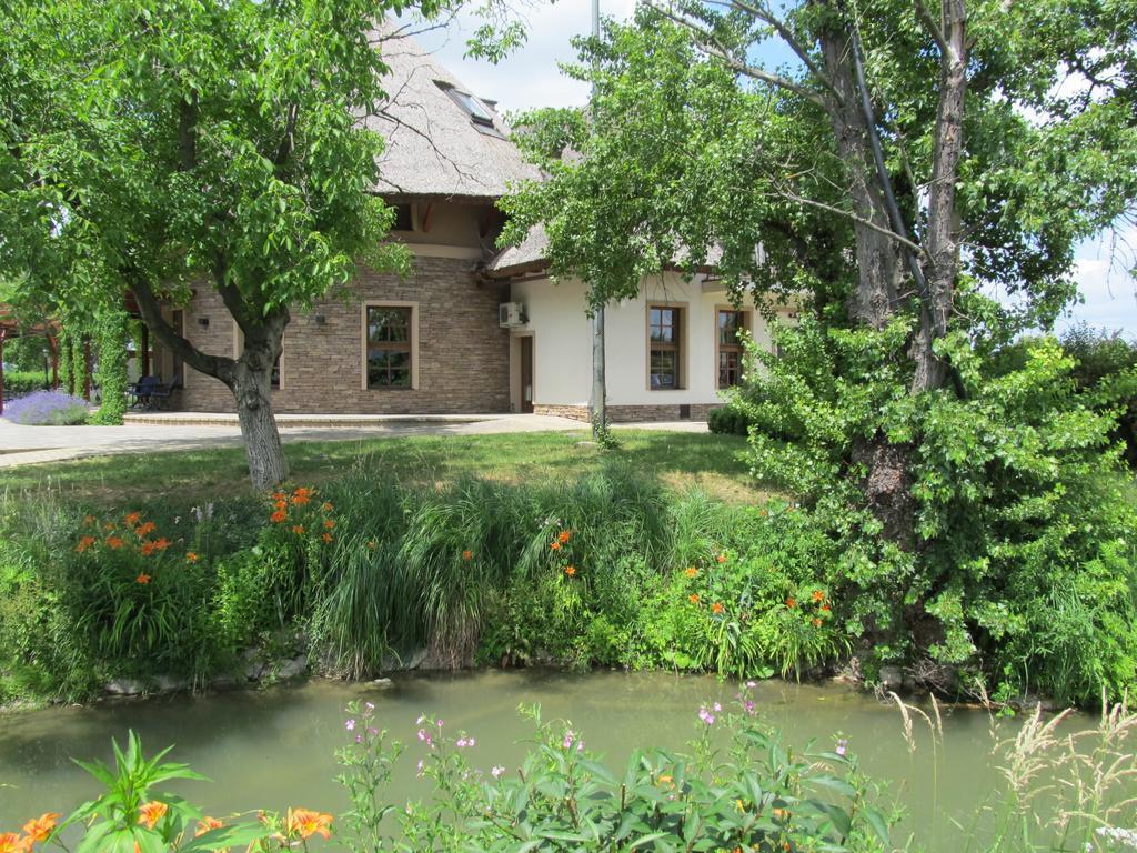 Penzion Eko Park Piestany Exterior photo