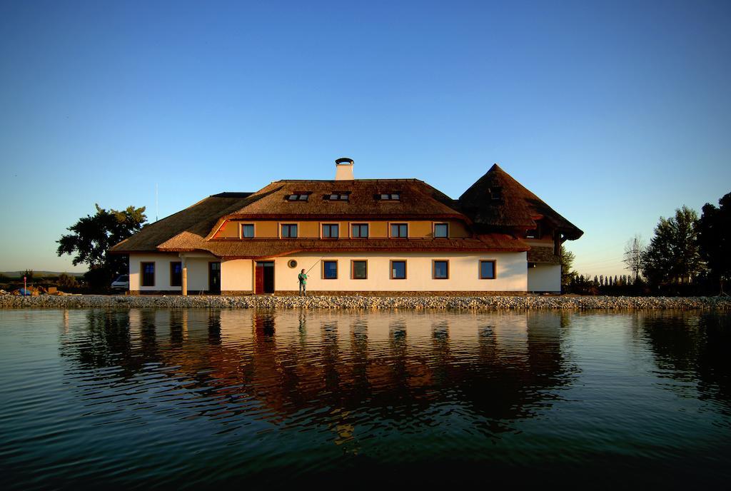 Penzion Eko Park Piestany Exterior photo